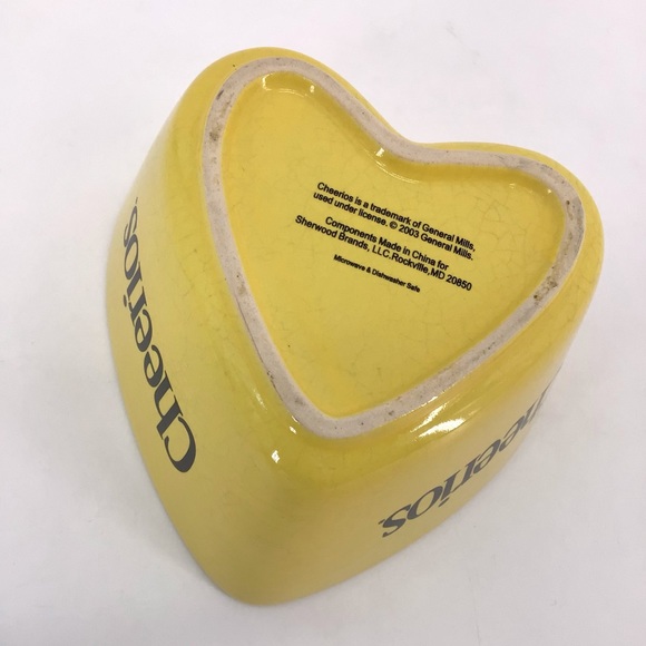 Cheerios General Mills Heart Shaped Yellow Bowls Set of 2 From 2003 - Picture 5 of 9